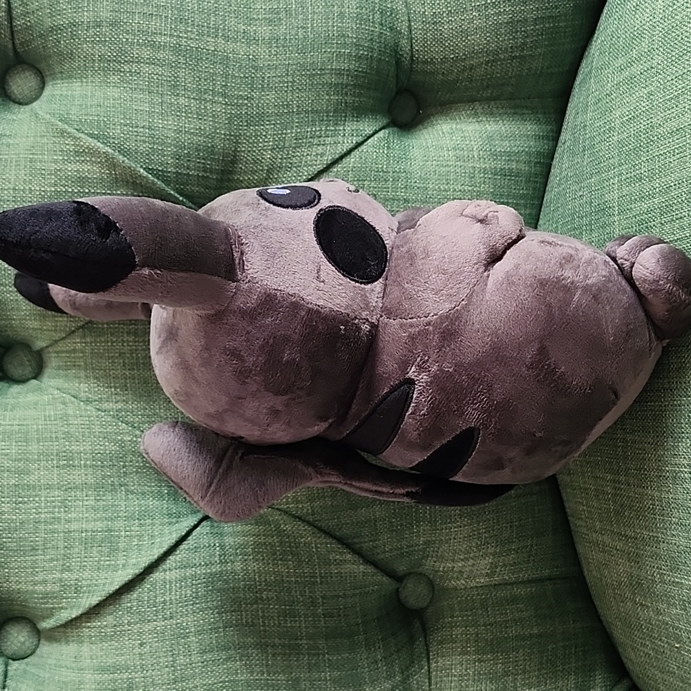 Pokemon Pikachu Plush - Picture 9 of 13